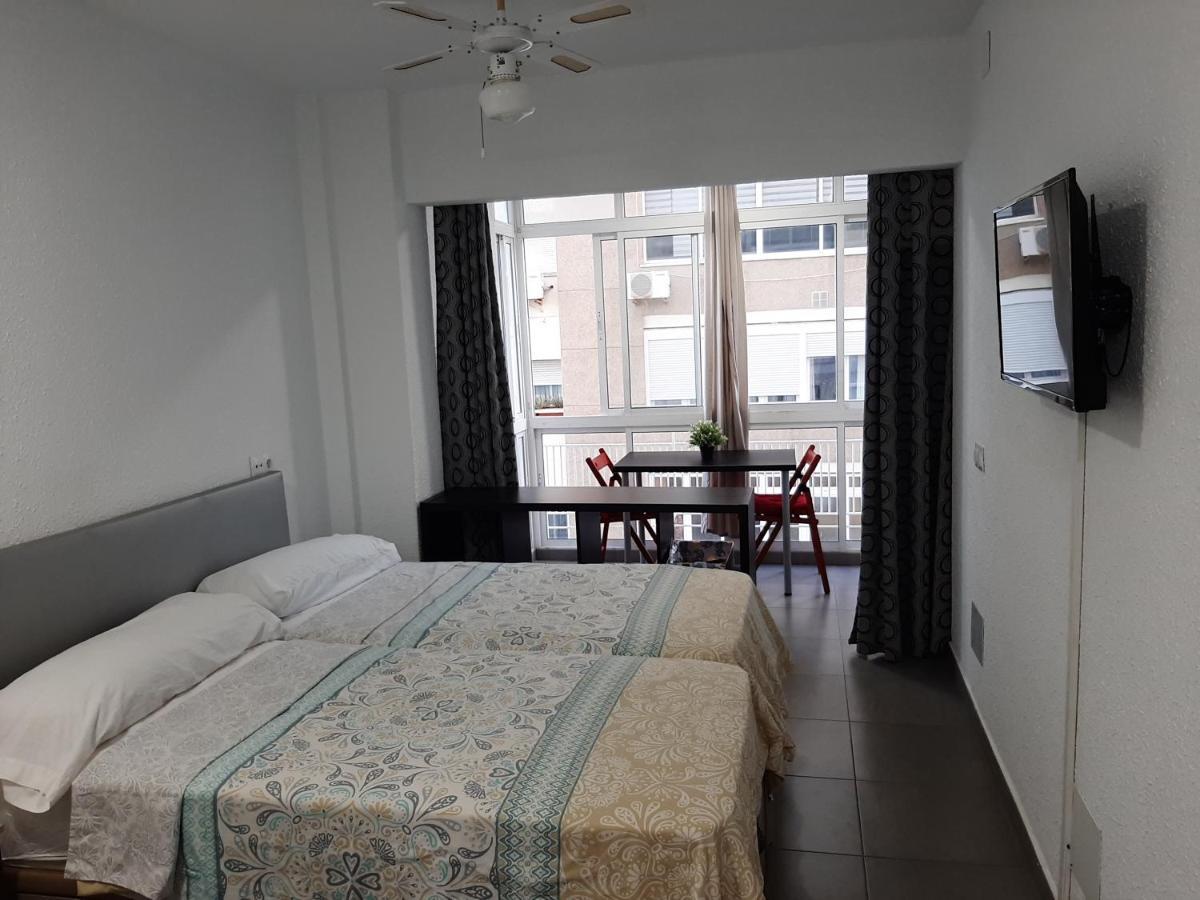 Apartamento Malaga Port Ngoại thất bức ảnh