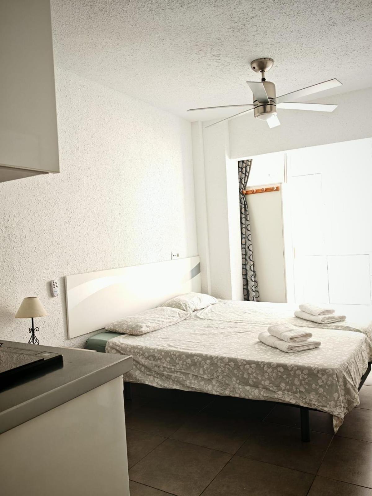 Apartamento Malaga Port Ngoại thất bức ảnh